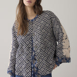 Jacket jacquard reversible