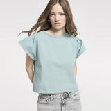 Top With Wide Shoulders