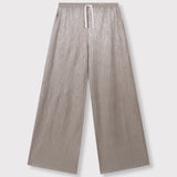 Shiny pants