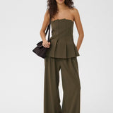 stacy pleat corsage