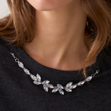 T-shirt met necklace detail