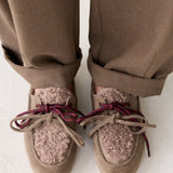Fancy booshoe with teddy