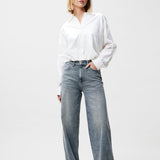 Loose fit jeans