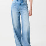 Loose fit jeans