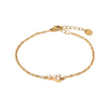Classy pearl bracelet