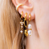 Classy pearl hoop