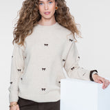 Pullover embro bowtie