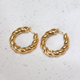 Round rebel hoop