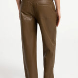 Broek van imitatieleer