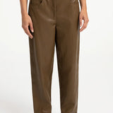 Broek van imitatieleer