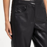 Broek van imitatieleer