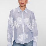 Blouse embroidered flowers