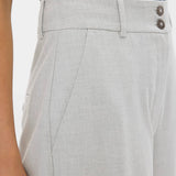 Broek Laura