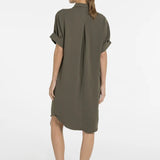 V-hals jurk met plooidetail