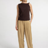 Barrel-leg trousers
